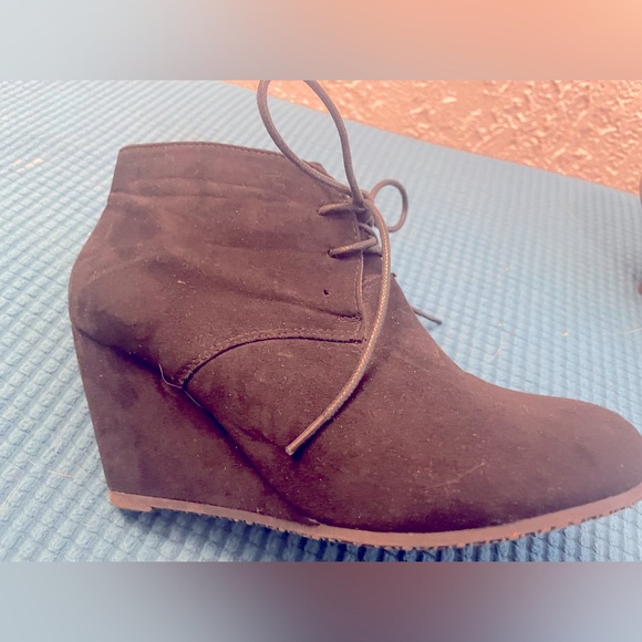 Black wedge booties - Picture 3 of 4